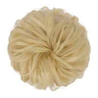 Messy Bun Hårsnodd med lockigt konstgjordt hår - 24T613 Light Bleach Blond